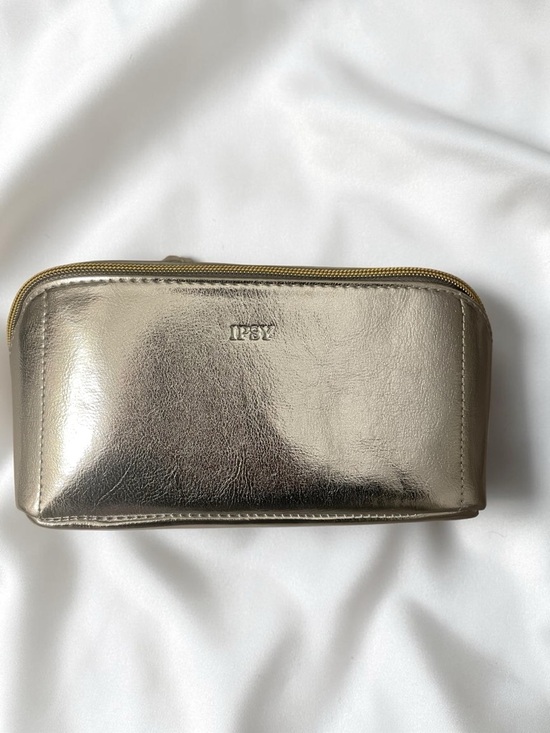 ipsy Handbags - IPSY Metallic Silver Cosmetic Bag